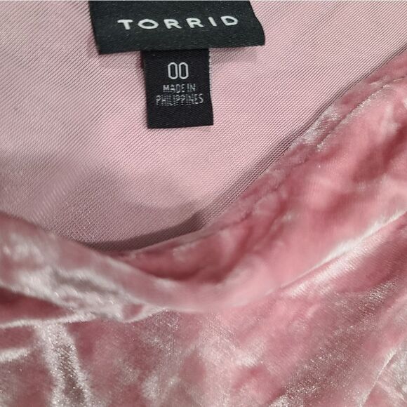 Torrid Pink Velvet Surplice Babydoll Tank - Picture 9 of 10